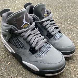 “COOL GREY” Air Jordan Retro 4 Sneaker